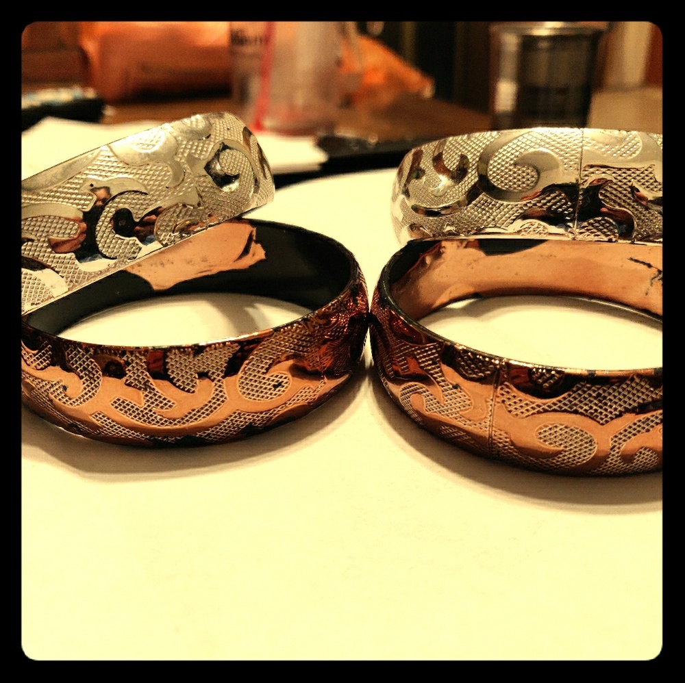 Set of 4 Bangle Bracelets